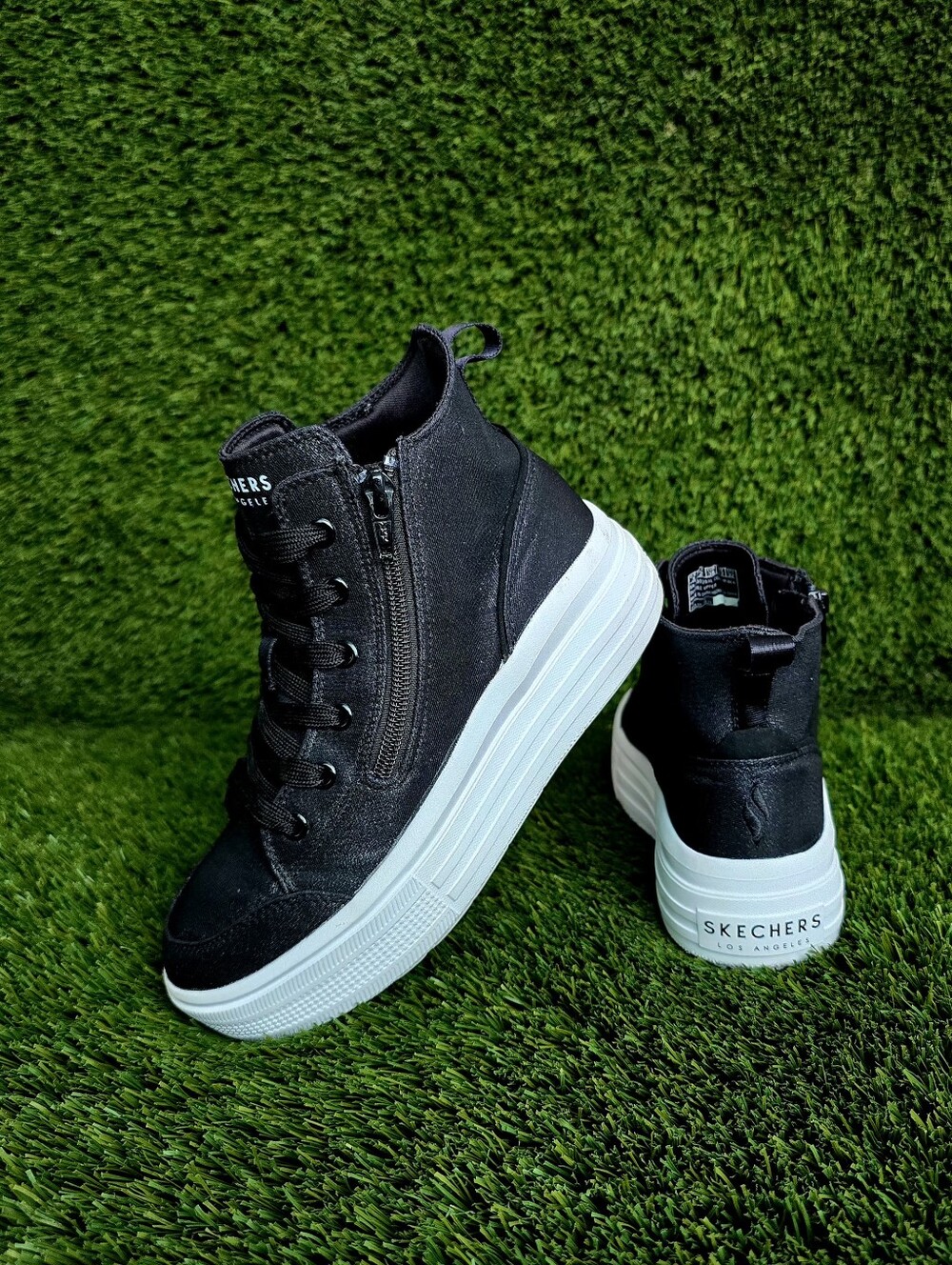 SKECHERS Hyper Lift Fashion